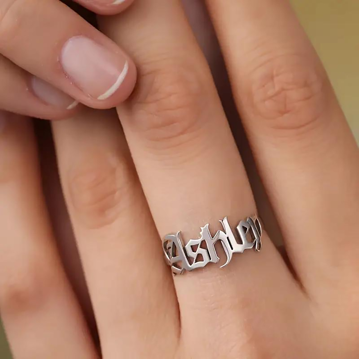 Custom Gold Ring Women Gothic  - đánh giá và giá Initial Ring Custom
